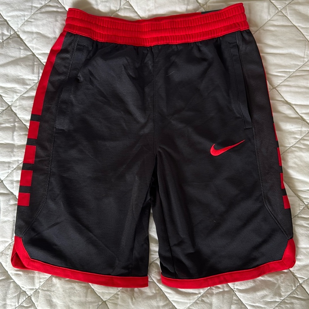 Boys size L Nike standard fit shorts